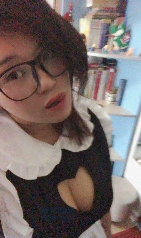 [山东-菏泽]反差大胸眼睛妹