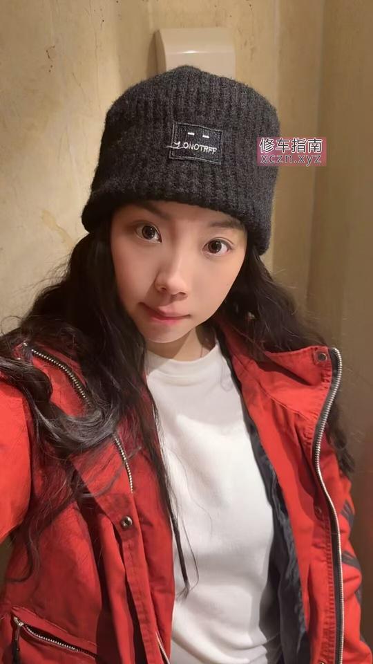[安徽-蚌埠]龙子湖边的00后
