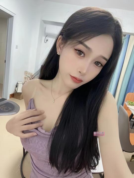 [湖南-长沙]高颜值白净大胸妹