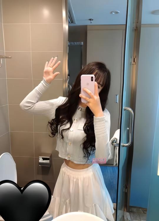 [重庆-渝北区]黑丝粉嫩翘臀美女