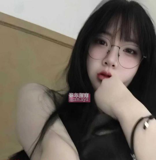 [上海-浦东新区]粉嫩极品反差眼镜妹