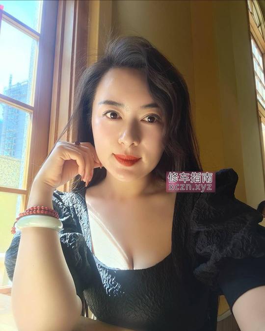 [湖北-武汉]大奶蜜桃小嫩妹