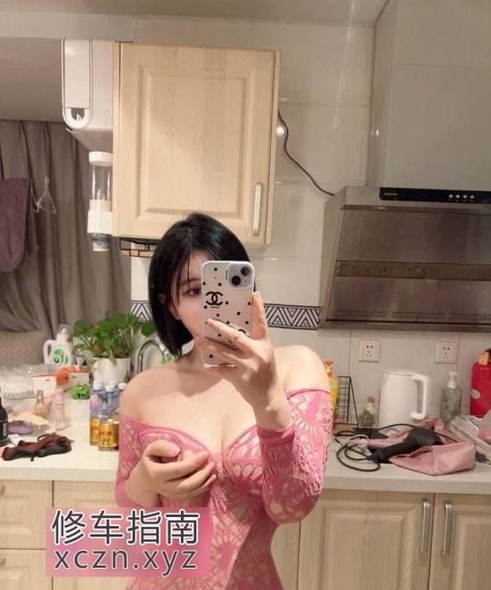 [浙江-杭州]丰满翘臀颜值老师