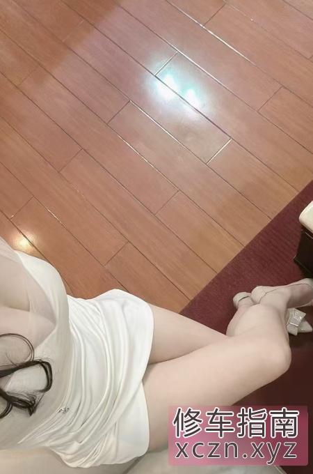 [重庆-渝中区]风骚丝袜美腿姐姐