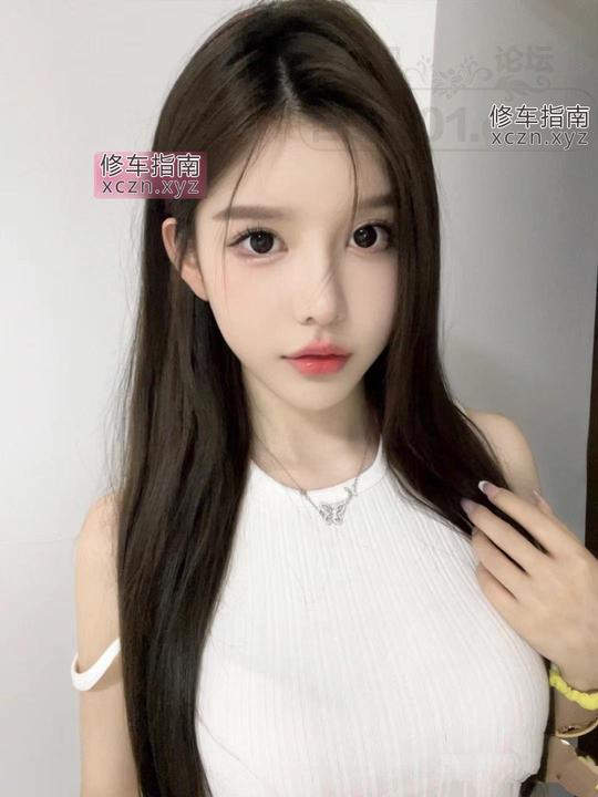 清纯粉嫩学生妹