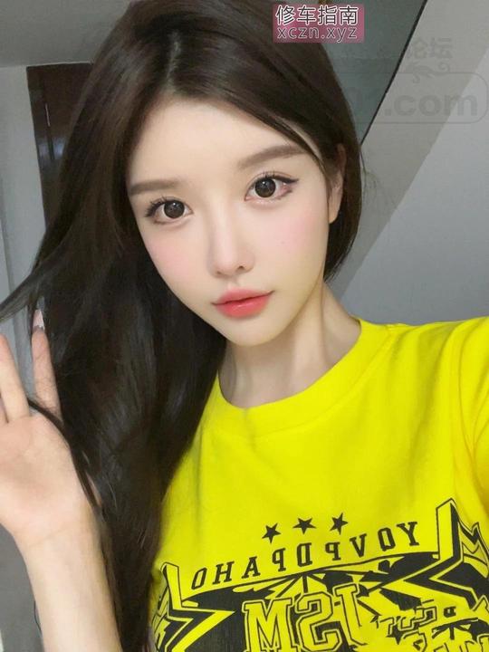 清纯粉嫩学生妹