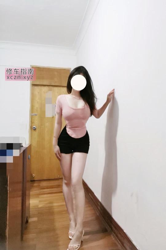 水灵闷骚的少娜