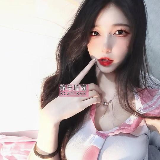 水灵闷骚的少娜