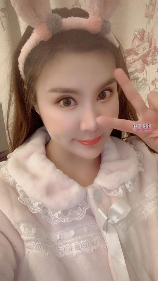 非常棒的嘎嘎好小美女修车