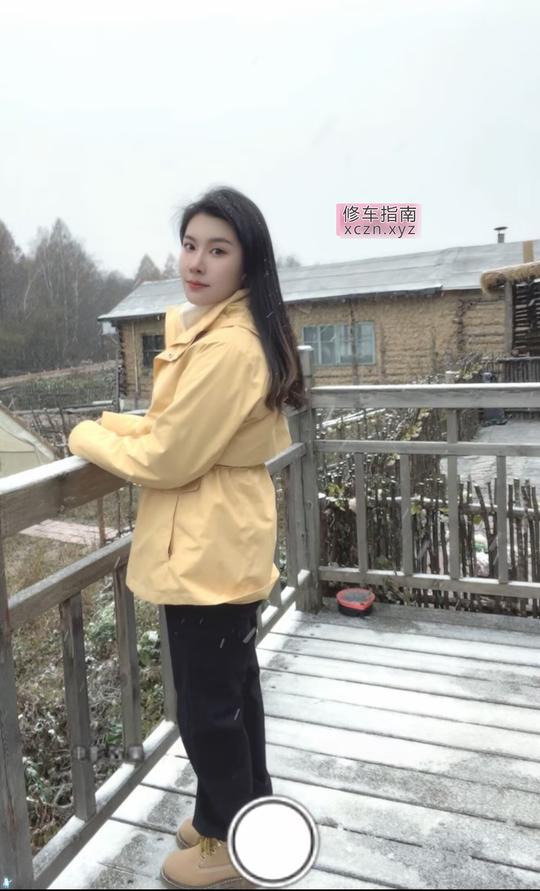 非常棒的嘎嘎好小美女修车