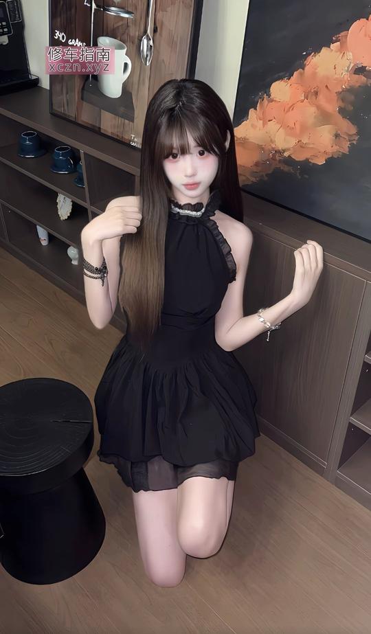 20岁粉嫩白虎甜妹