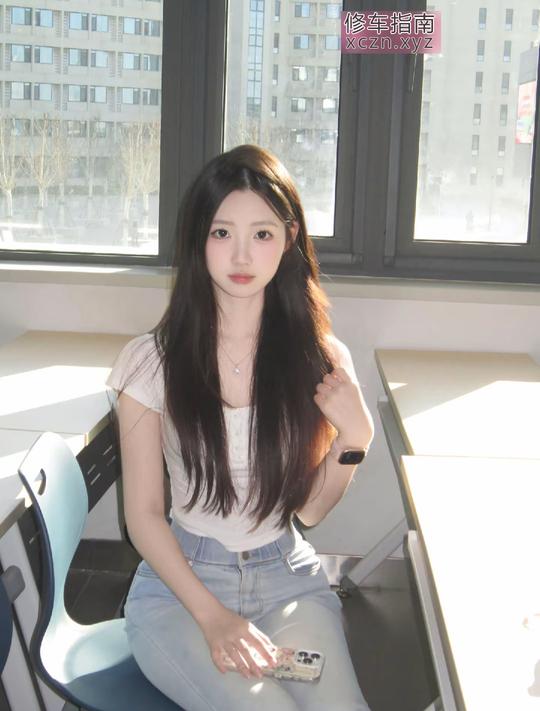 清纯白嫩,大二学生妹