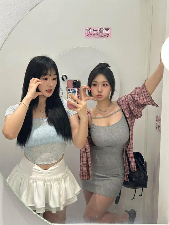 三亚高颜值性感少女特服