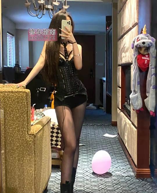 再战南宁市中心黑丝口女郎