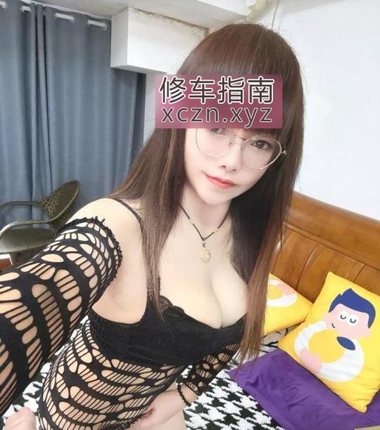 二刷大奶眼镜少妇熟女