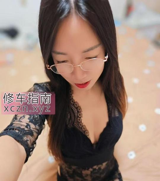 [江苏-苏州]黑丝眼镜少妇