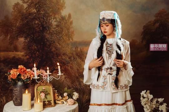 [上海-闵行区]娜娜吖，维族 大学生