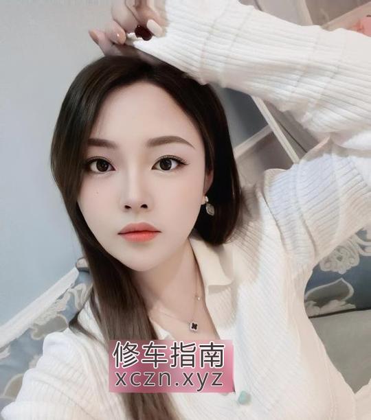 [湖北-宜昌]大胸气质小美女