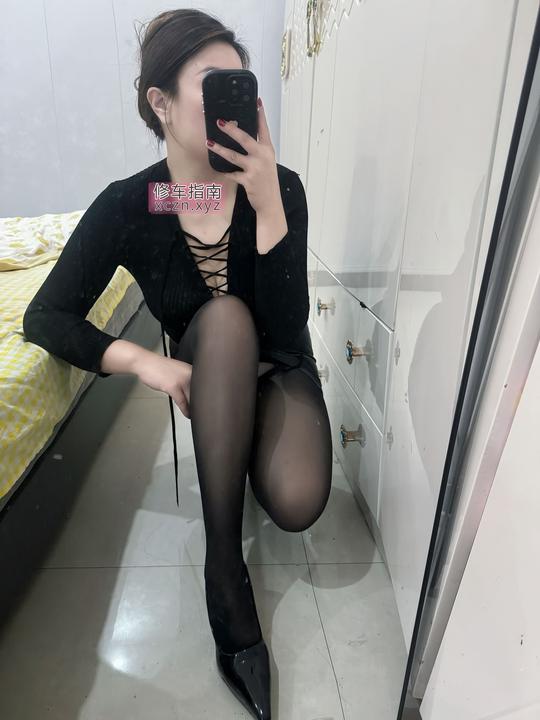 [浙江-金华]义乌宾王开服装店少妇