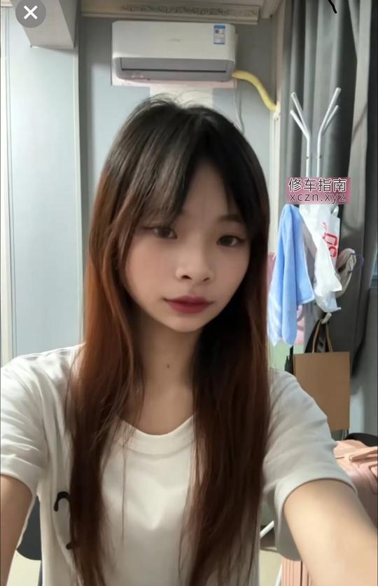 体验还在上学巨乳