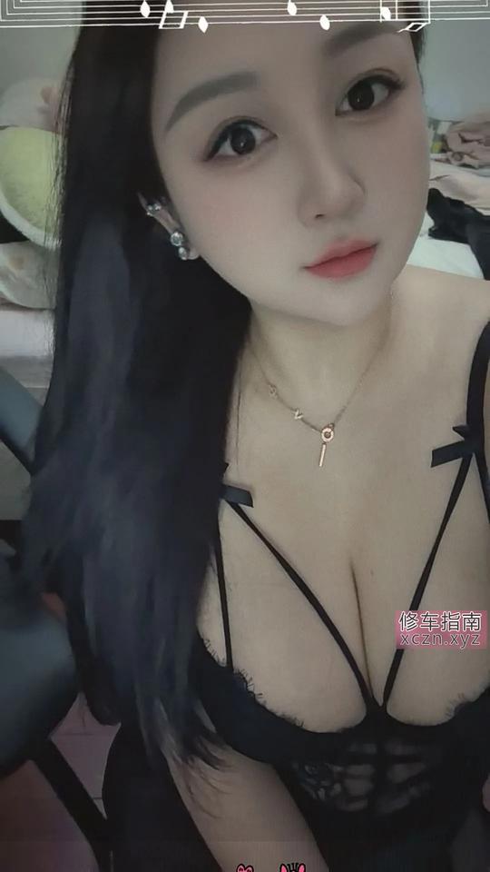 推荐巨乳骚妇小雅