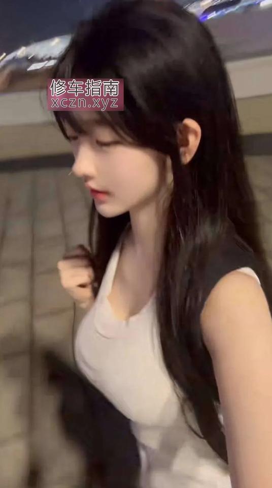 再战成都巨乳1米7妹兼职上门