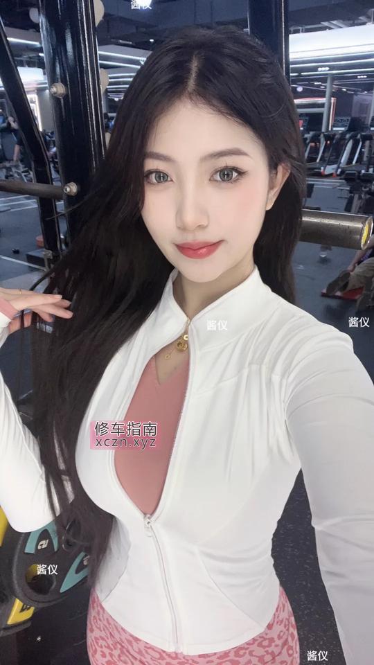 会扮角色小少妇