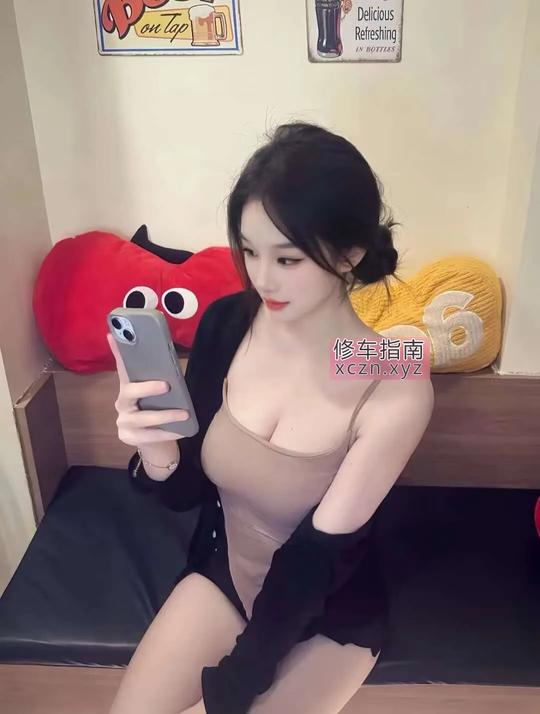 瑞安天然粉乳小骚妹洗浴