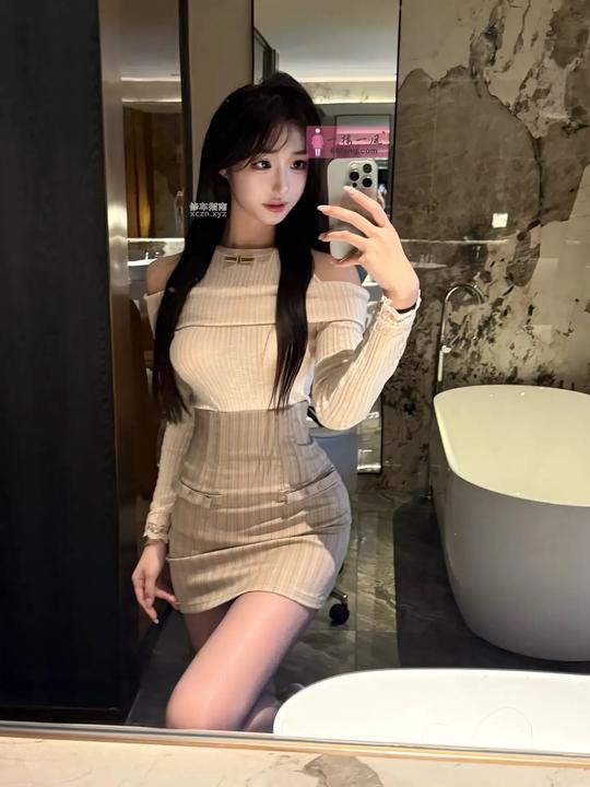 清纯甜美气质妹