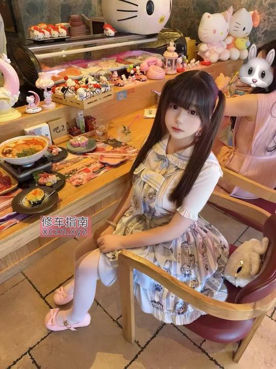 [湖南-长沙]巨乳少萝兼职白虎嫩妹