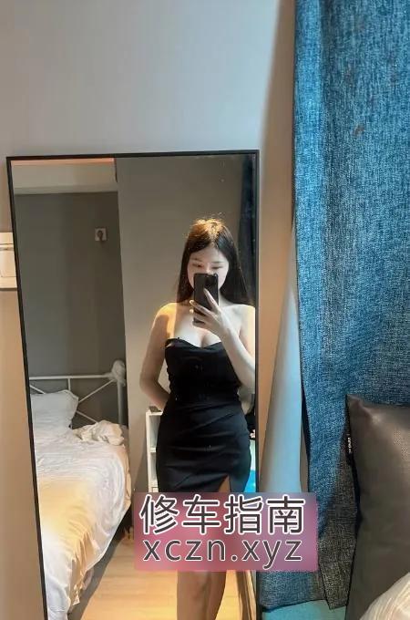 体验皮肤白嫩颜值嫩妹桑拿