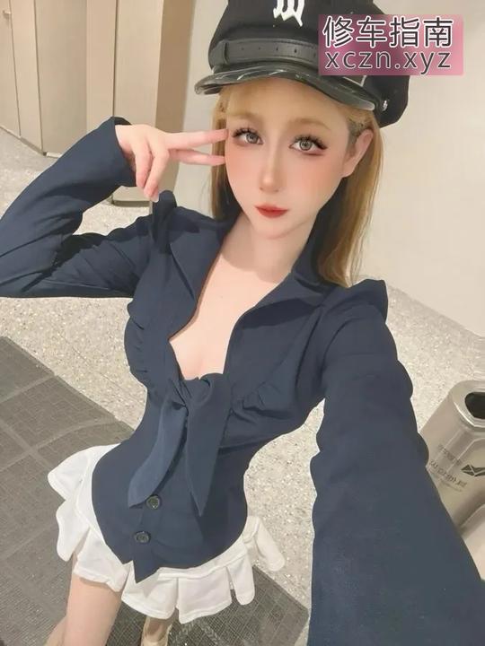 推荐童颜美乳甜妹