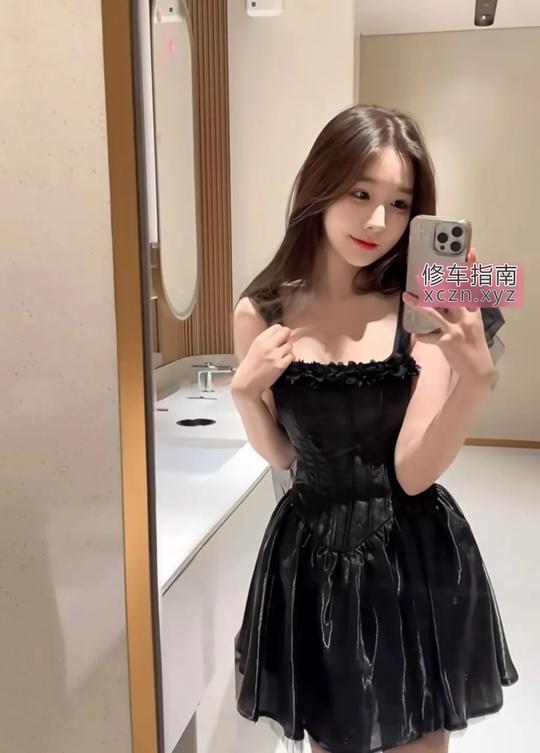 佛山可甜可欲嫩妹制服诱惑