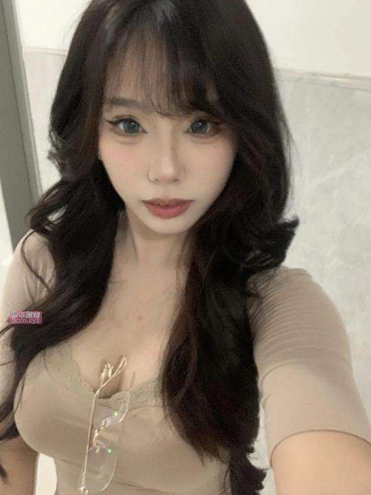 [江苏-苏州]教师制服很有味道