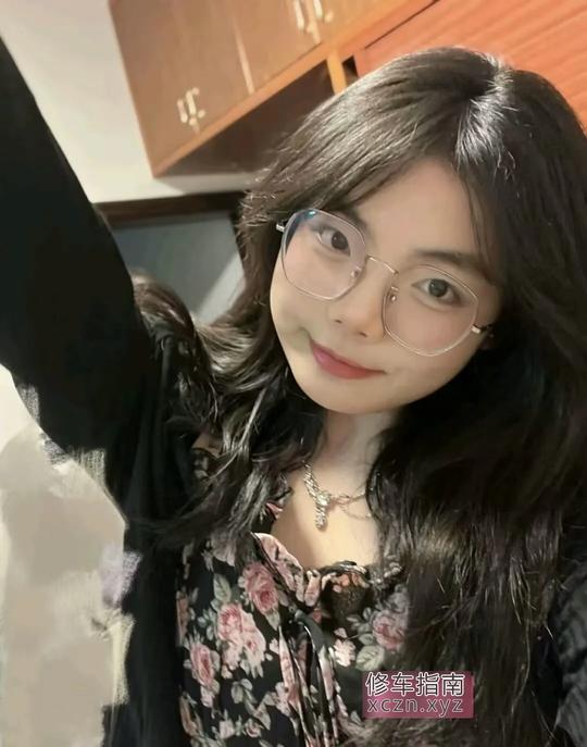 [广东-广州]02年眼镜小骚货