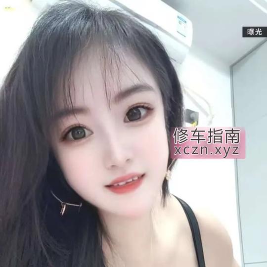 [-]D奶巨胸骚妹子