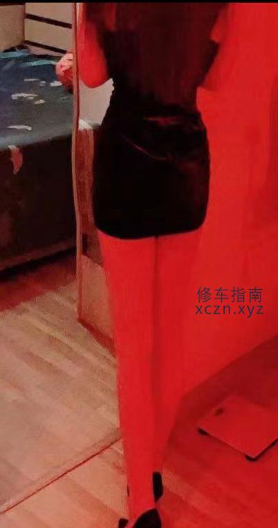 [重庆-南岸]克拉广场大奶妹