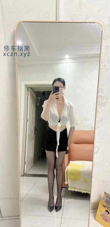 [四川-自贡]长腿眼镜娘少妇