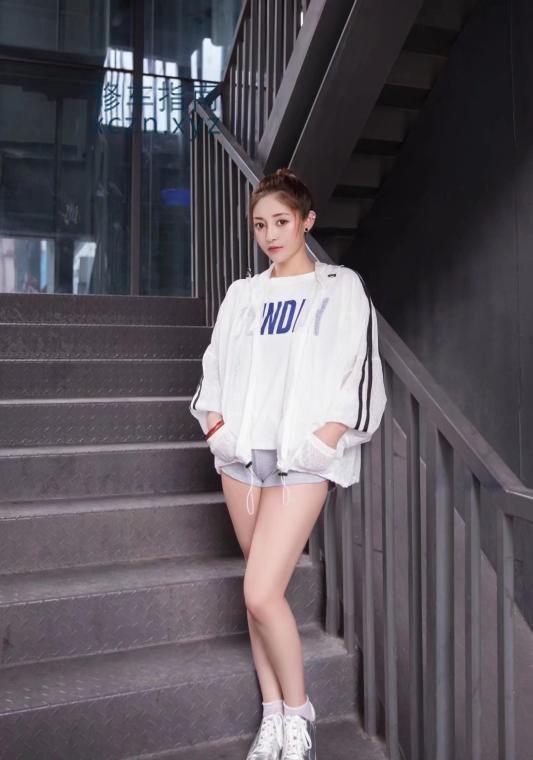 [重庆-南岸]南坪东北美女
