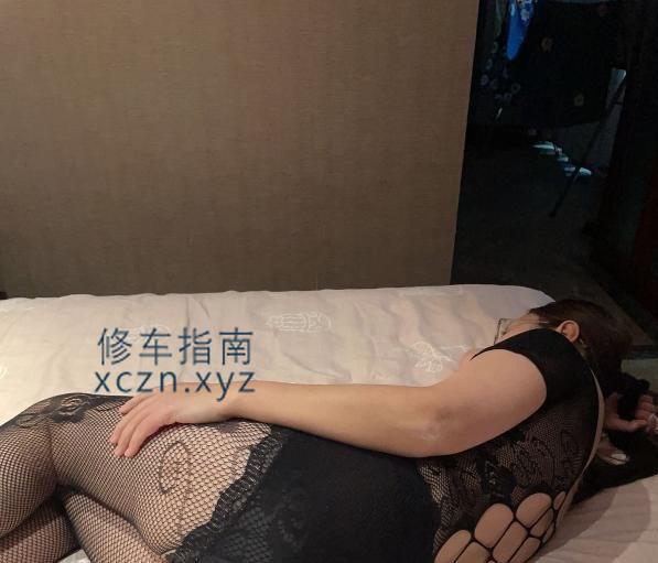 [浙江-嘉兴]戴眼镜的嘉兴少妇