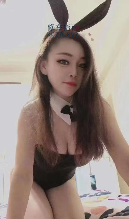 清醒美眉