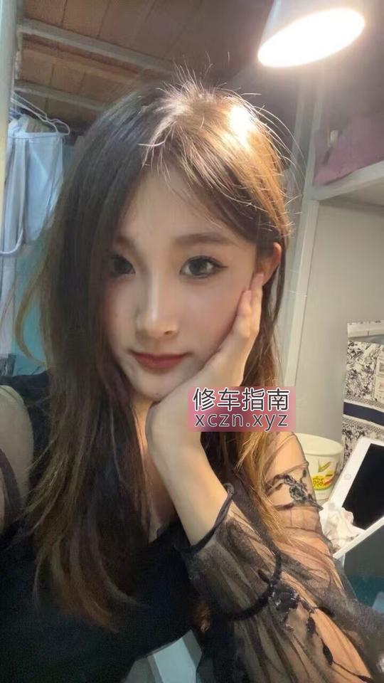 [甘肃-兰州]路灯下的小姑娘