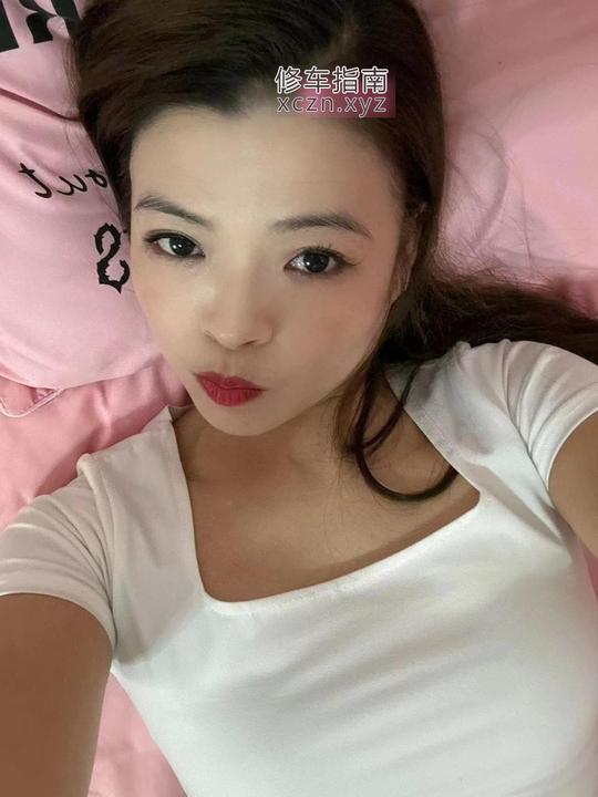 [浙江-湖州]94年大奶美女