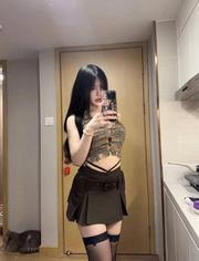 红休刚结束的嫩妹妹紧致值得调教