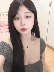 年轻靓丽邻家女孩颜控首选粉嫩鲍鱼任你玩