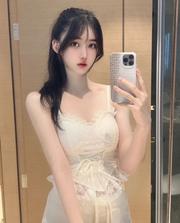 武汉妹子皮肤超白嫩全程各种爽