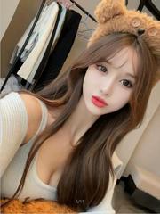 重庆闷骚魔鬼身材小骚妹