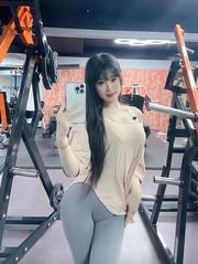 朝阳爆乳大波美女