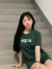 闵行区刚下水精致小脸蛋水嫩妹子