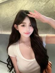 济南天桥火辣大胸美女